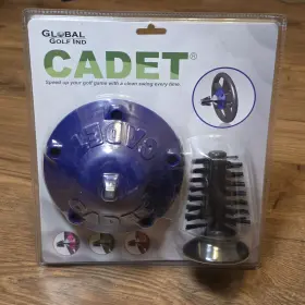 Global Golf 713757734523 Nib Inch Cadet Club Cleaner Attached To Any Wheel Style