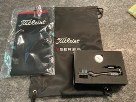 Titleist 198929094665 T Series Accessories Pack Logo Towel Ball Marker Brush Shoe Bag Titleist 198929094665 T Series Accessories Pack Logo Towel Ball Marker Brush Shoe Bag
