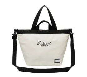 7aj931 Travis Mathew New Bushwood Country Club Travel Tote Model White/cream