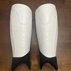 Field Hockey Stallion 800 Shin Guard, White L/xl Pre-owned. Price: $21.79.