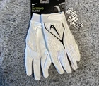 Nike Superbad 6.0 Padded Football Gloves Size Medium Men White Black FN0279-102 New. Price: $66.40.