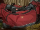 Swissgear Apex 20 Duffle Bag With Bungee-cord System Red 4 Pocket Gym Travel Pre-owned. Price: $14.99.